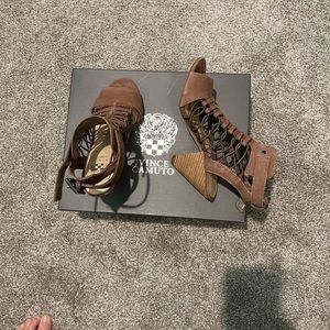 Vince Camuto taupe sandal